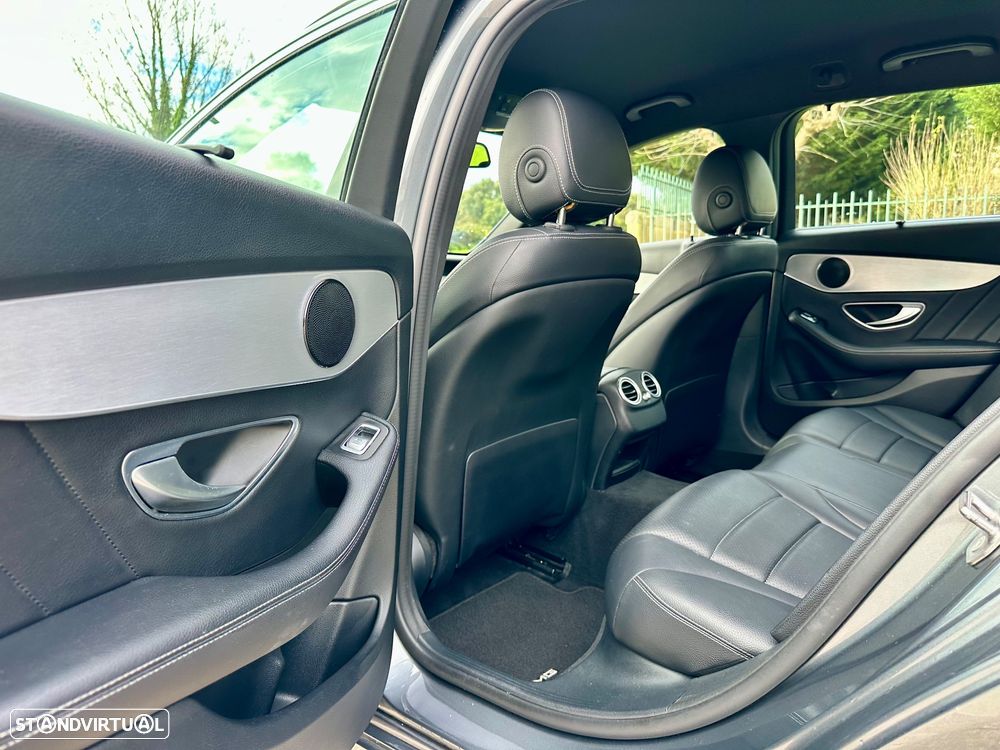 Mercedes-Benz C 220 d AMG Line - 26