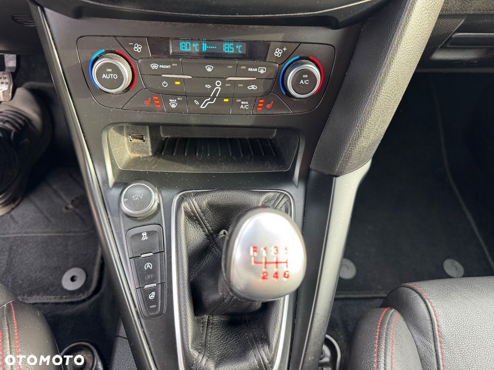 Ford Focus 2.0 EcoBoost ST mit Leder-Exclusiv-Paket - 25