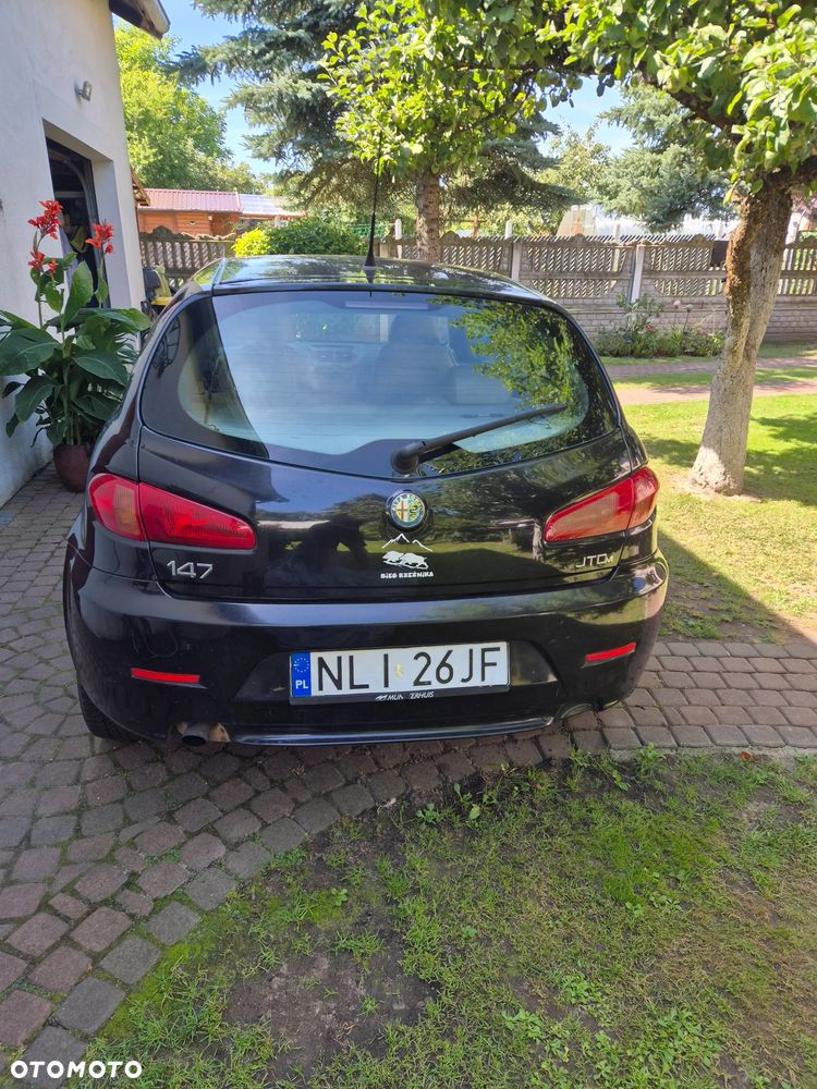 Alfa Romeo 147 1.9 JTD 8V M-Jet DPF AMICA - 3