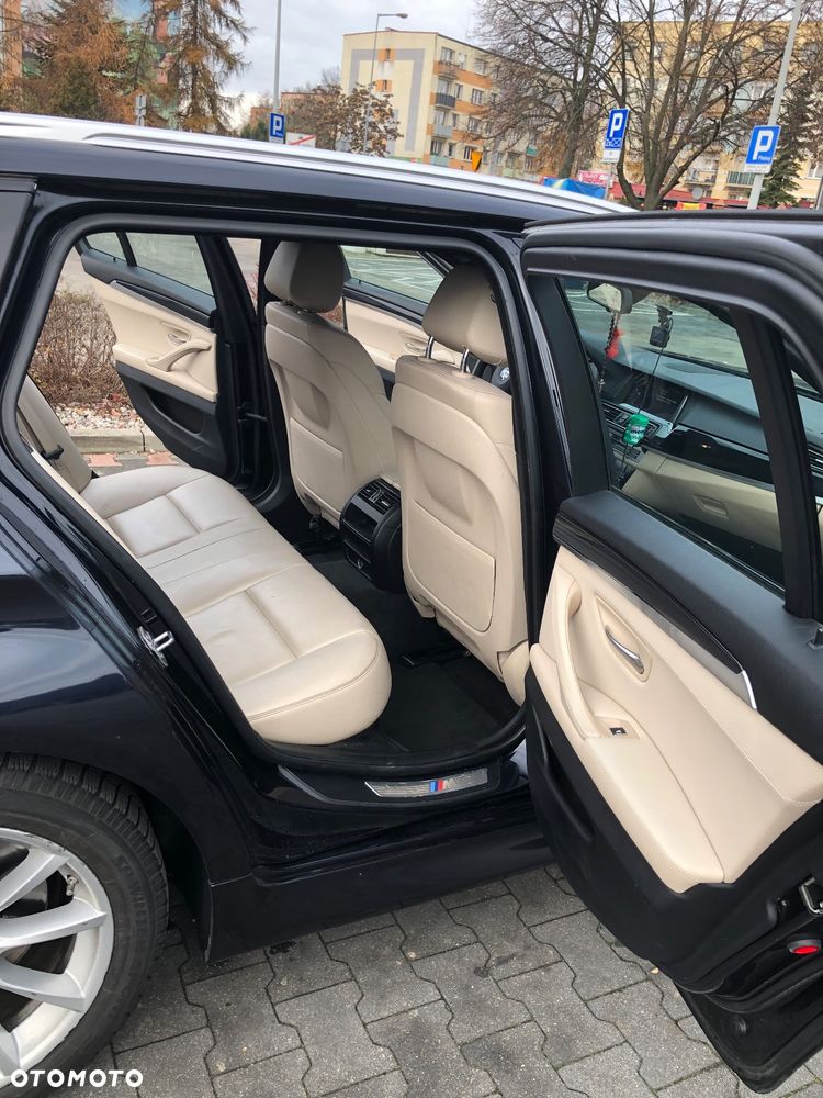 BMW Seria 5 530d xDrive Sport-Aut Luxury Line - 9