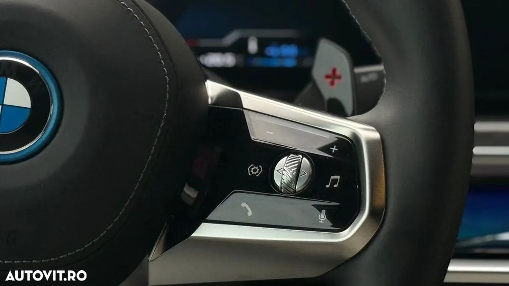 BMW M7 M760e xDrive AT PHEV - 17