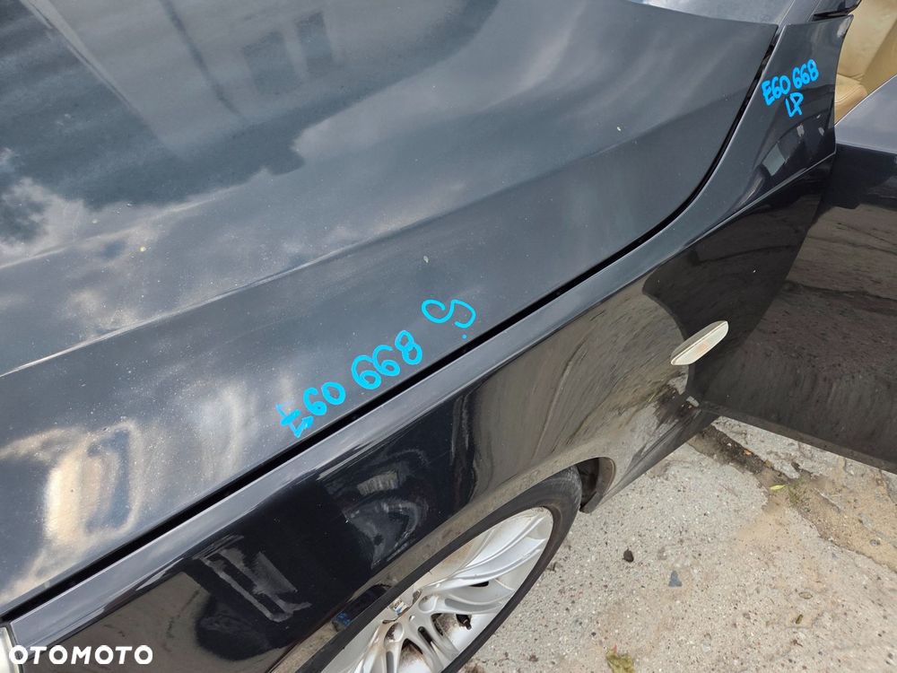 MASKA BMW E60 SCHWARZ 2 668/9 - 6