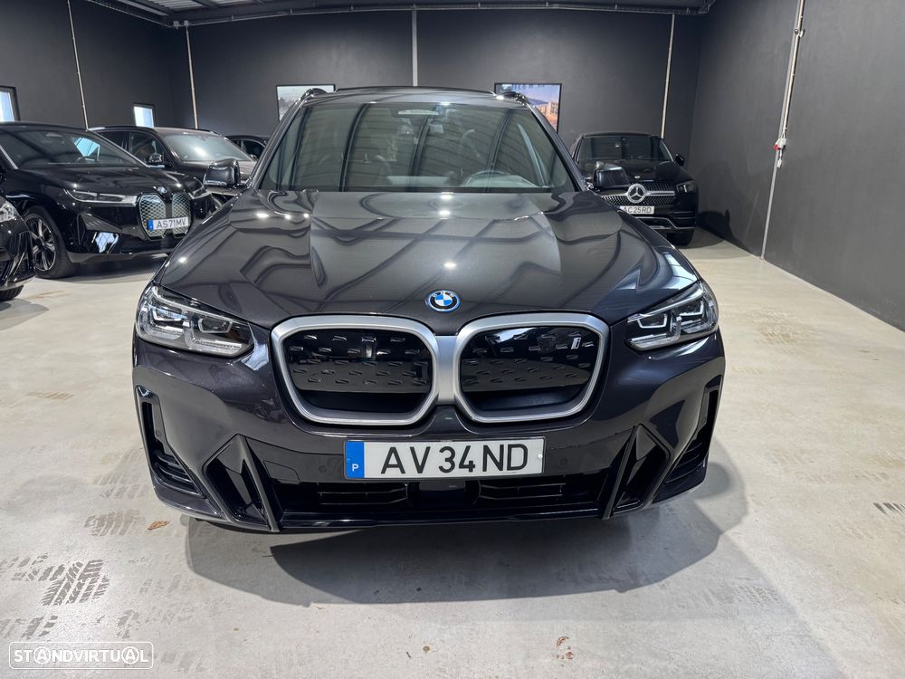 BMW iX3 M Sport Impressive - 17