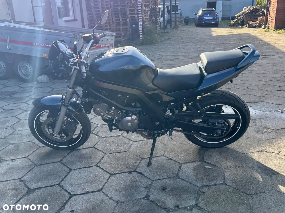 Suzuki SV - 12