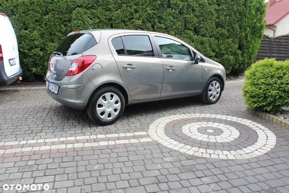 Opel Corsa - 9