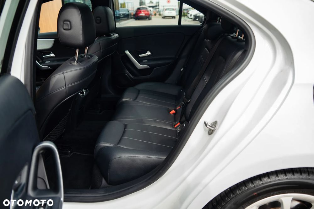 Mercedes-Benz Klasa A 220 7G-DCT Style - 21