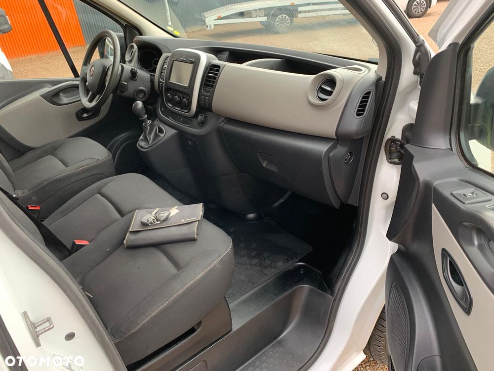 Renault Trafic - 19