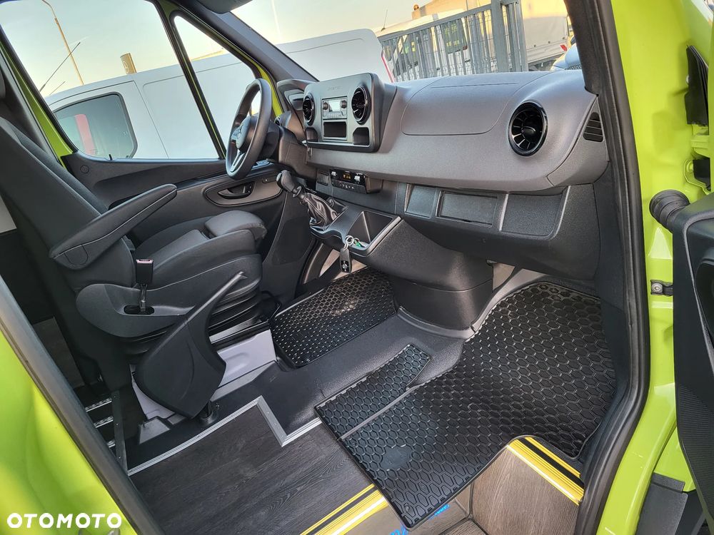 Mercedes-Benz Sprinter - 3