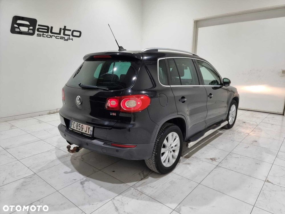 Volkswagen Tiguan - 5