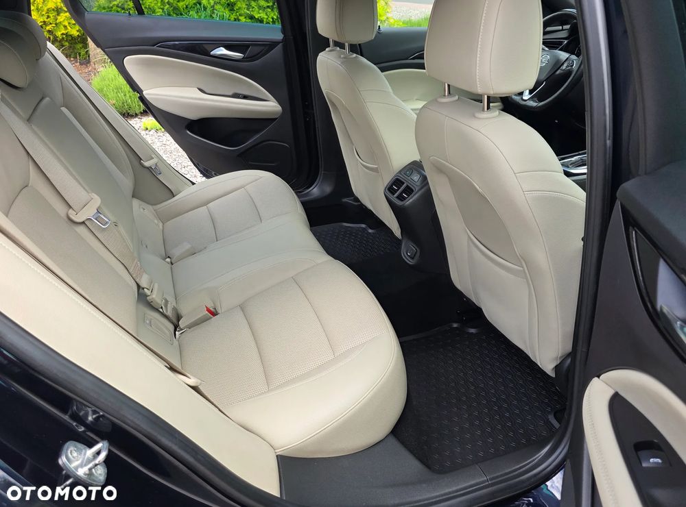 Opel Insignia 1.5 Direct Inj Turbo Ultimate Exclusive - 17