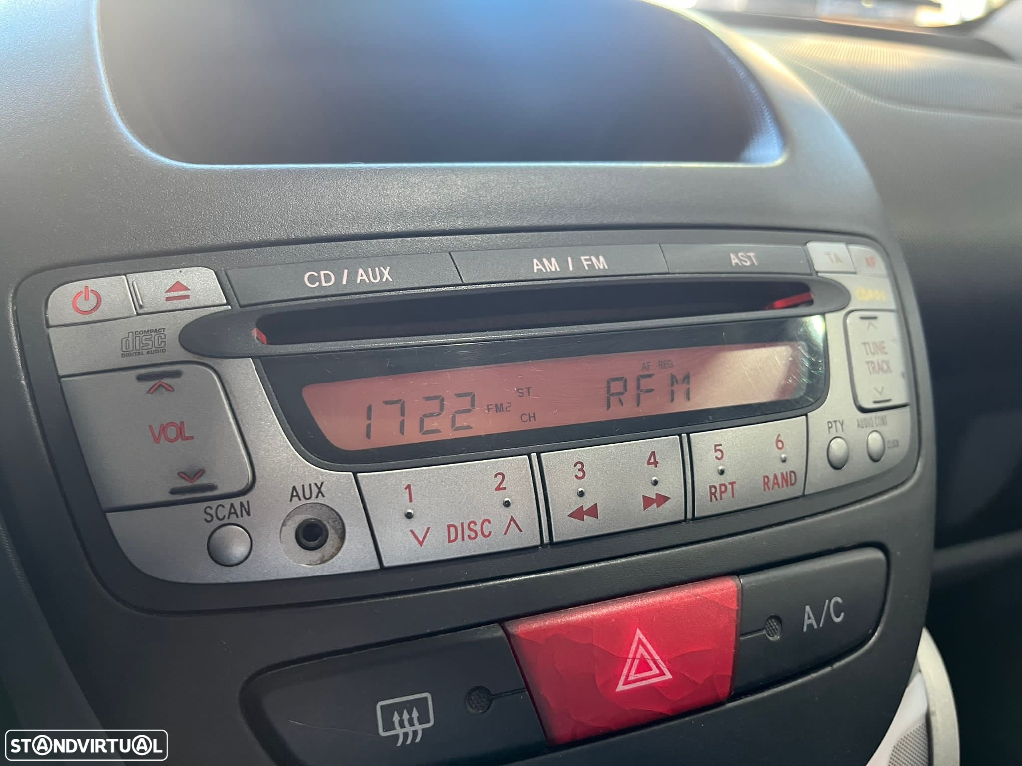 Toyota Aygo 1.0 Blue Edition - 16