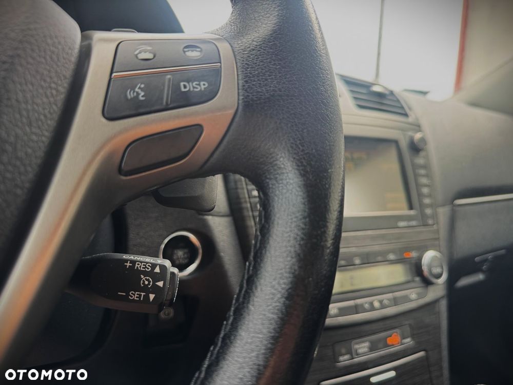 Toyota Avensis 2.0 Sol plus EU5 MS - 23