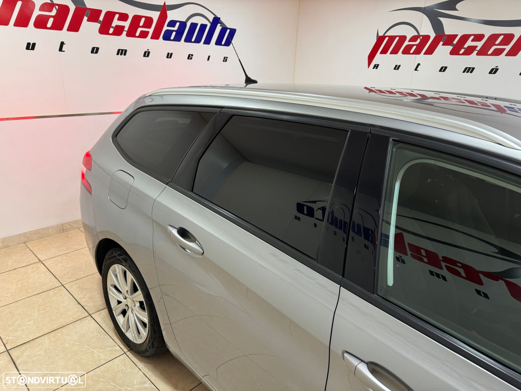 Peugeot 308 1.5 BlueHDi Style - 4