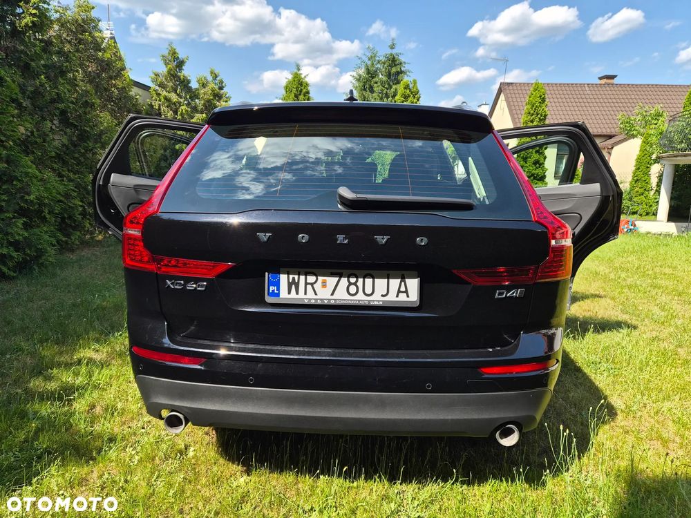 Volvo XC 60 D4 AWD Momentum Pro - 3