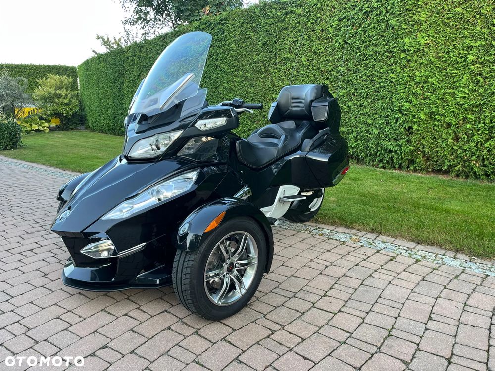 Can-Am Spyder - 1