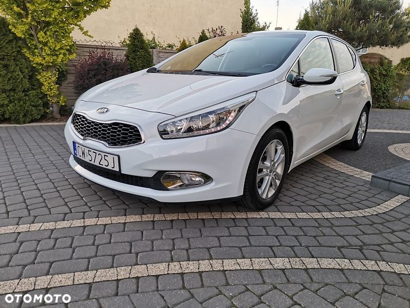 Kia Ceed 1.6 CRDi 128 Platinum Edition - 3