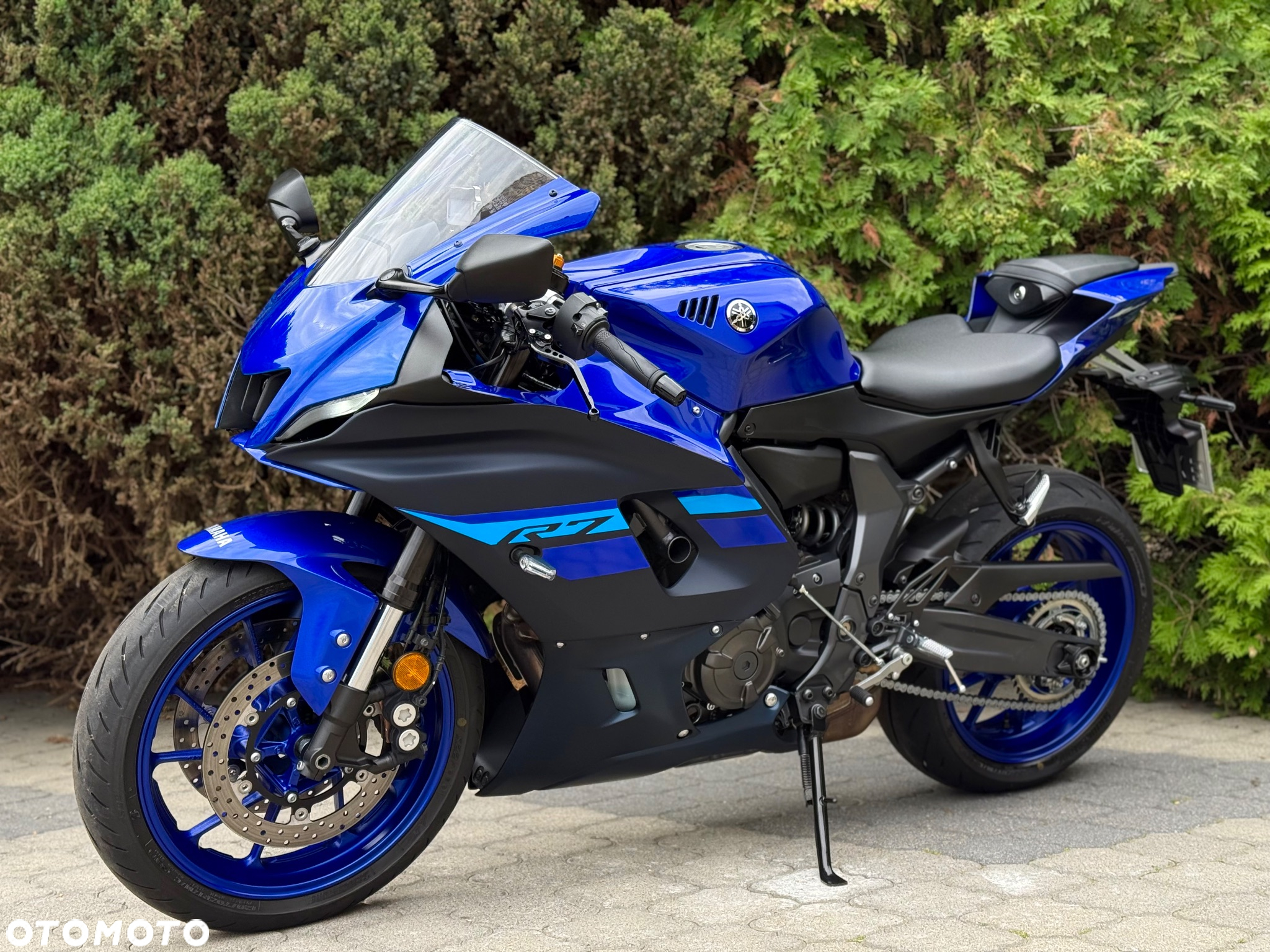Yamaha R7 - 7