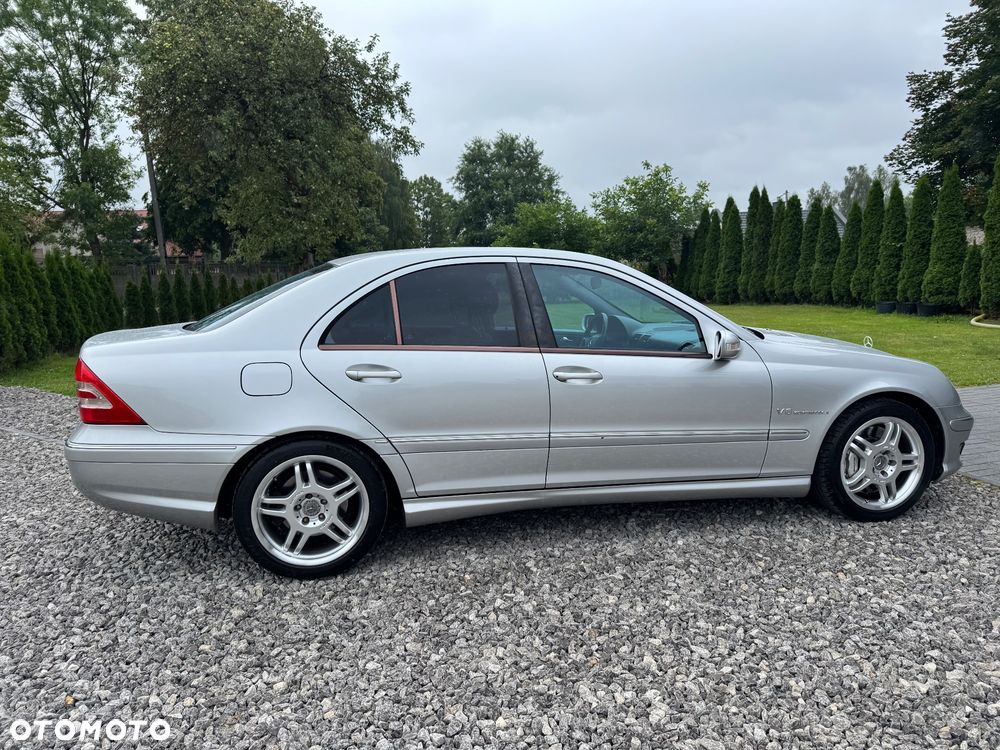 Mercedes-Benz Klasa C - 16