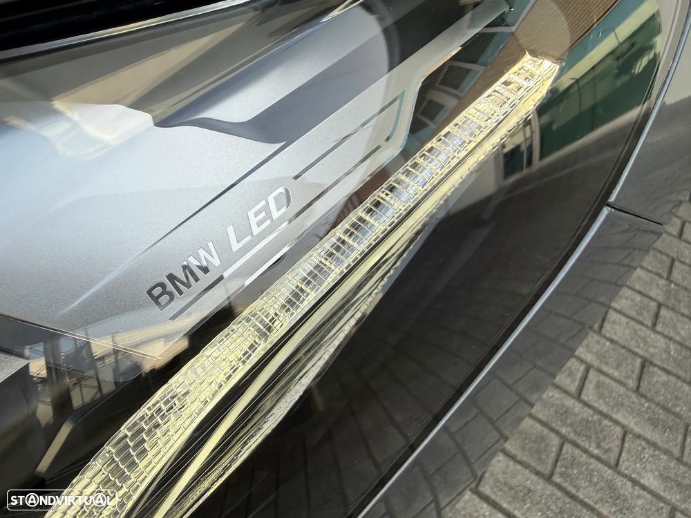 BMW 218 Active Tourer d Pack Desportivo M Auto - 13