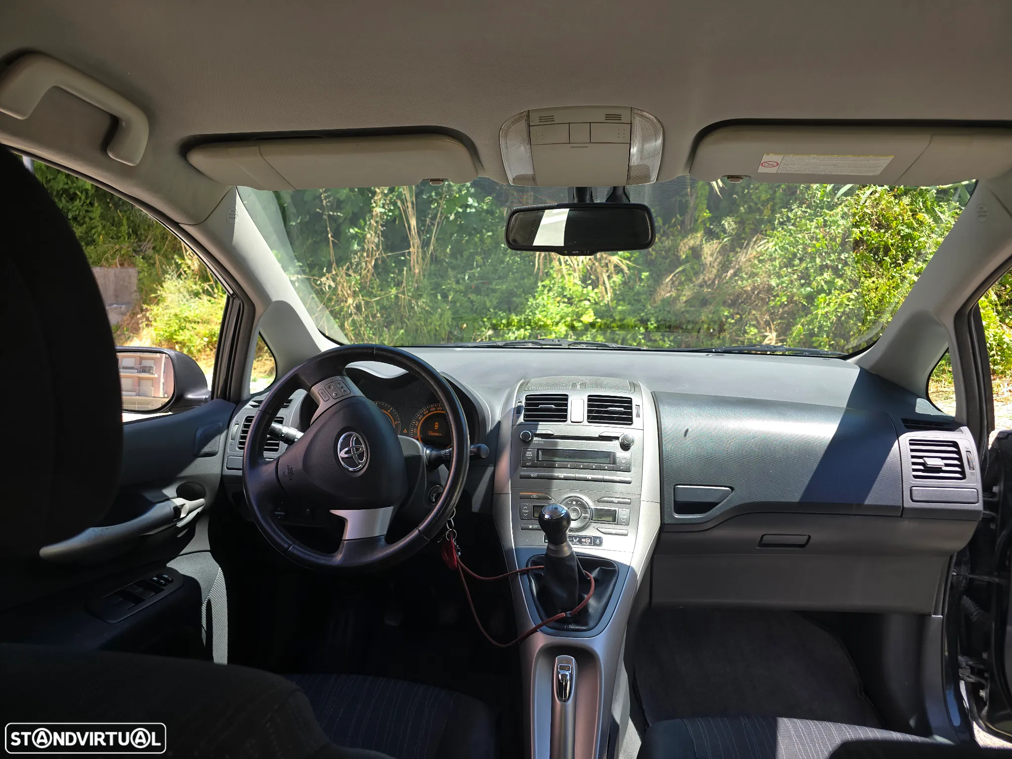 Toyota Auris 1.4 D-4D Gold Edition - 8