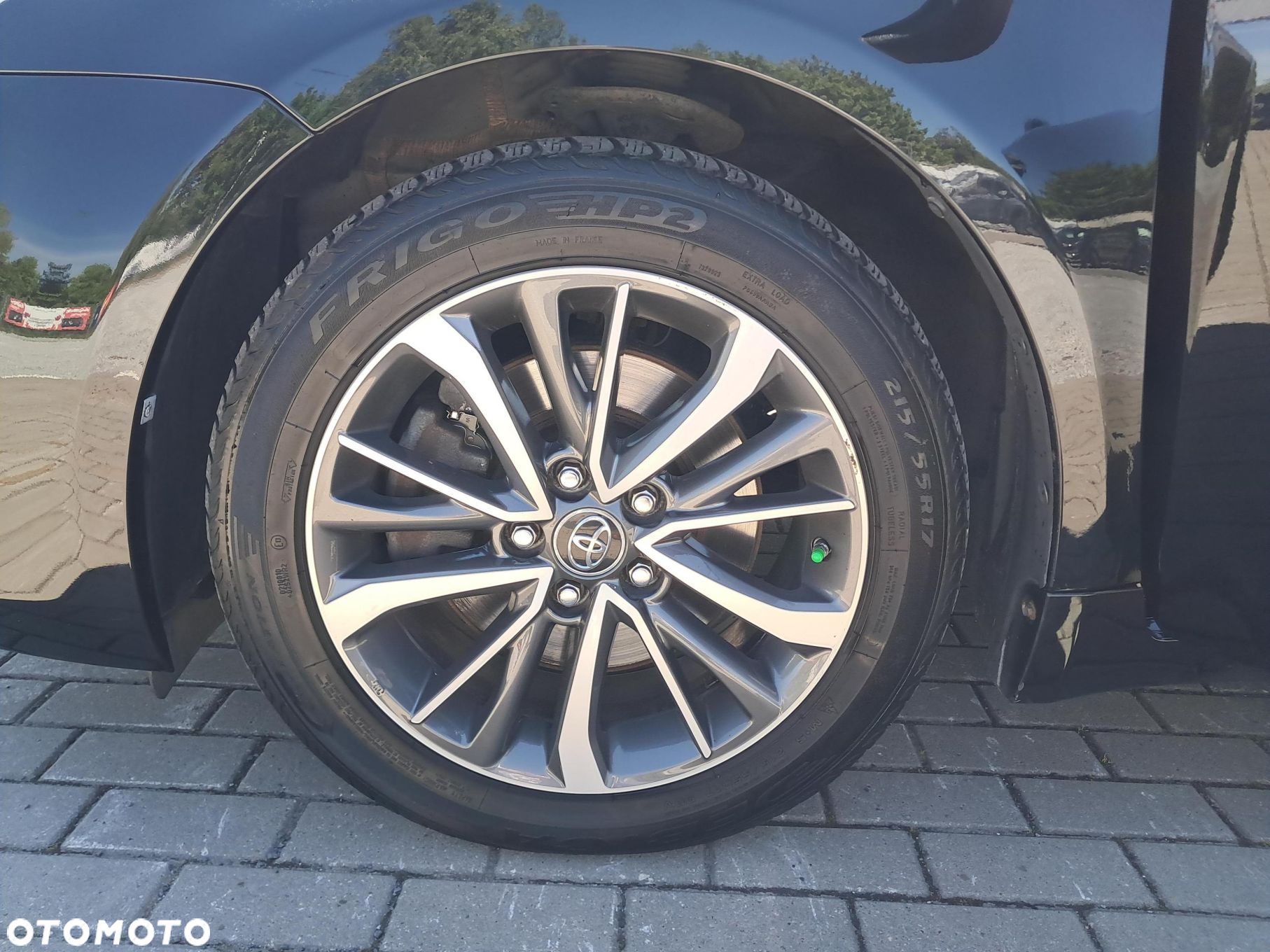 Toyota Avensis 2.0 D-4D Premium - 19