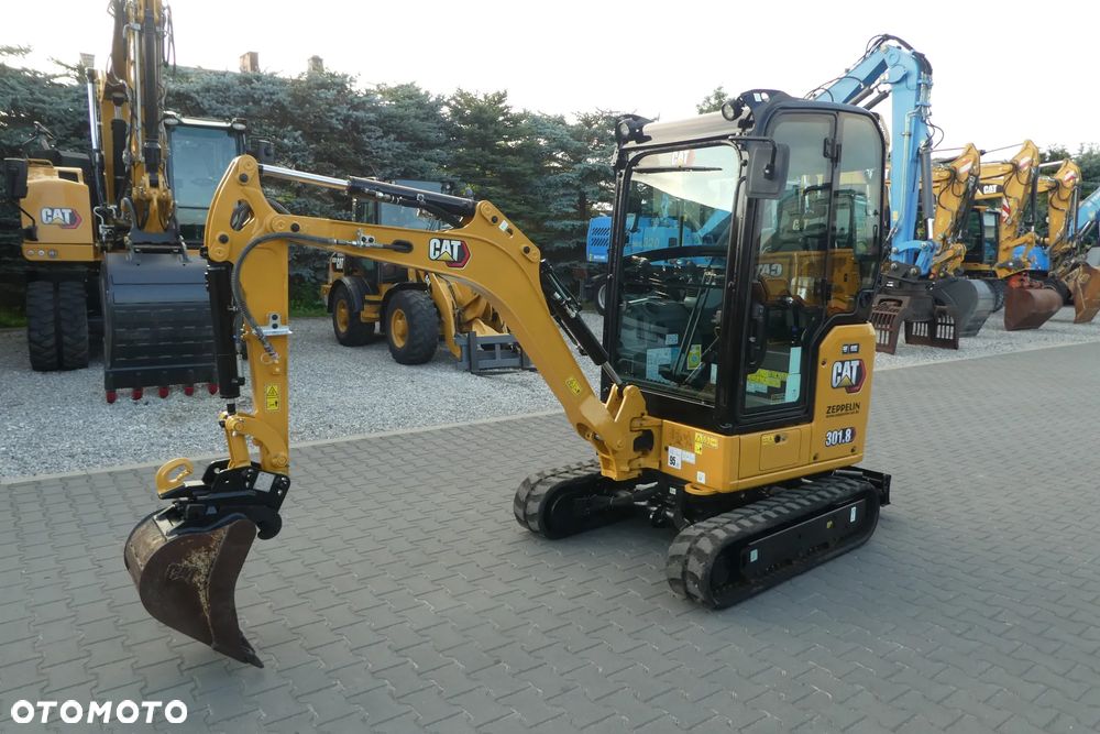 Caterpillar 301,8 KLIMATYZACJA - 3