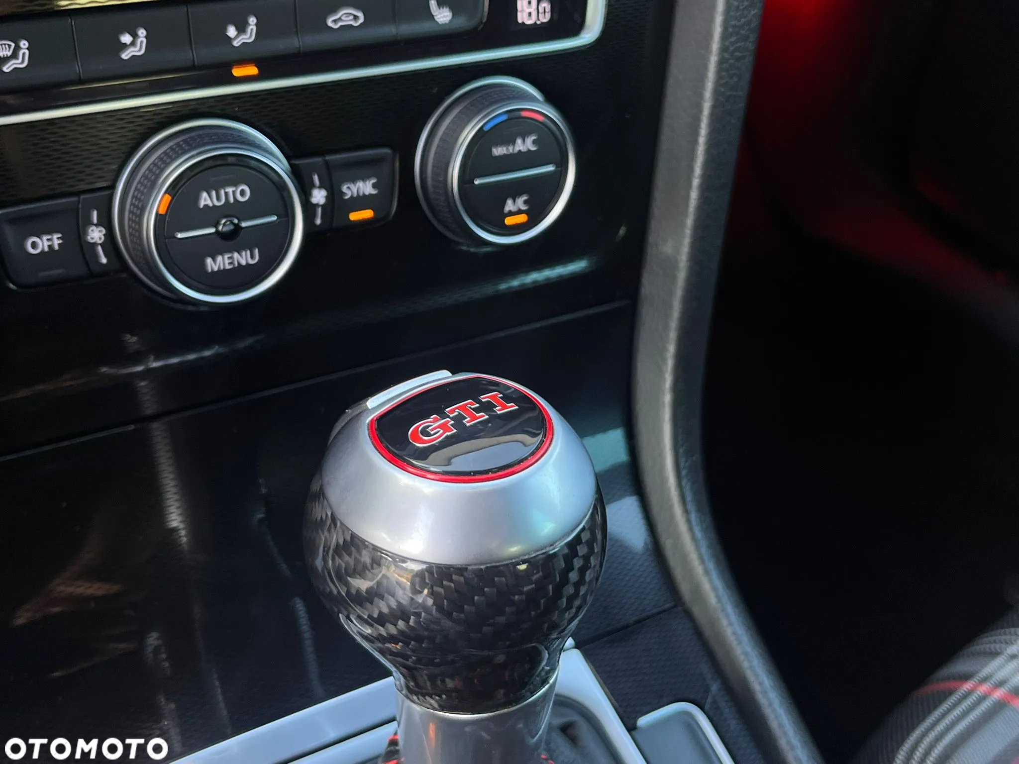Volkswagen Golf GTI Performance BlueMotion Technology DSG - 19