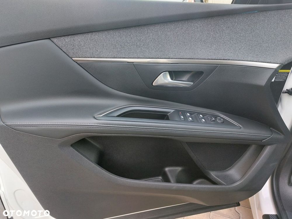 Peugeot 5008 1.2 PureTech Allure Pack S&S EAT8 - 10