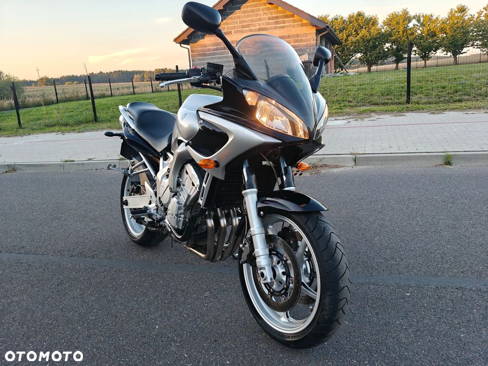 Yamaha FZ6 - 10
