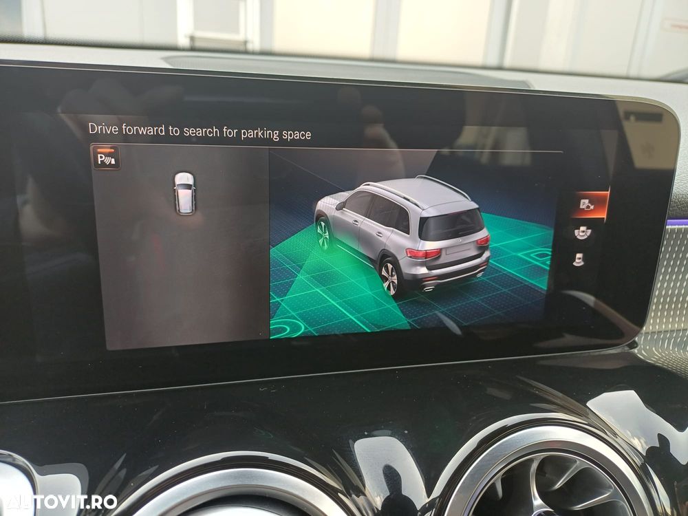 Mercedes-Benz GLB - 28