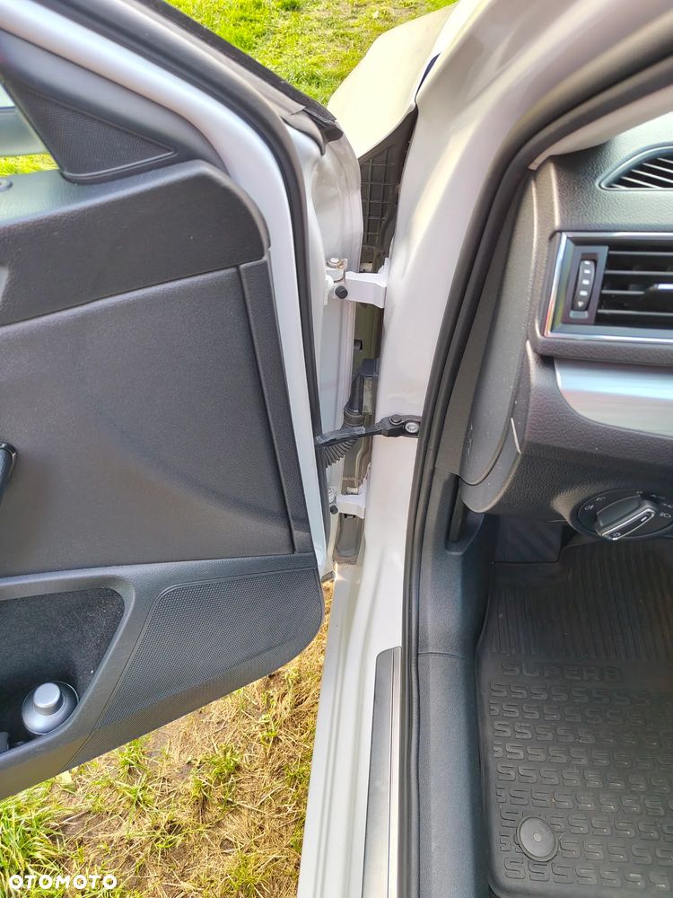 Skoda Superb 2.0 TDI Ambition DSG - 18
