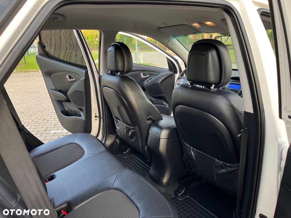 Hyundai ix35 1.6 2WD Fifa World Cup Edition - 8