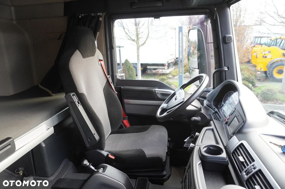 MAN TGS 35.420 8×2 / Rama 6,4 m / 3 osie skrętne / 2 sztuki - 26