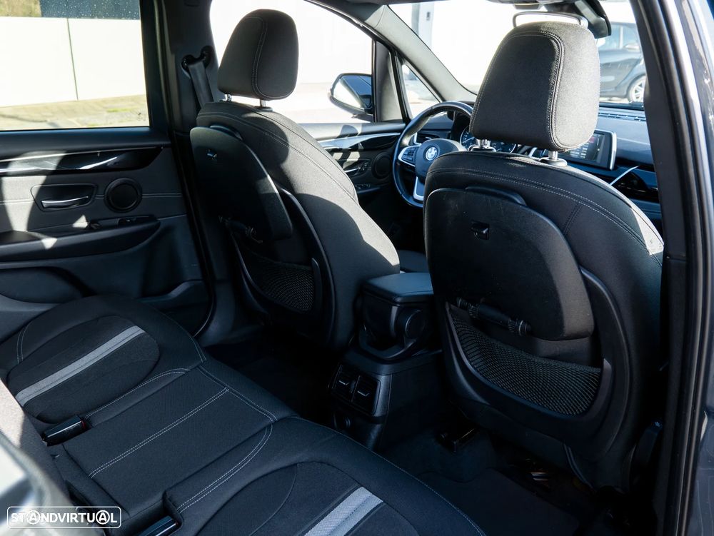 BMW 216 Gran Tourer d Aut. Sport Line - 25