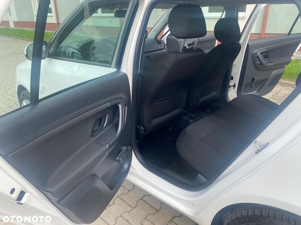 Skoda Fabia 1.2 TSI FAMILY Green tec - 8