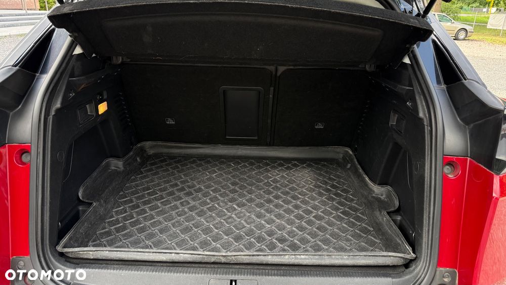 Peugeot 3008 PureTech 130 Stop & Start GPF EAT8 Allure Business-Paket - 18
