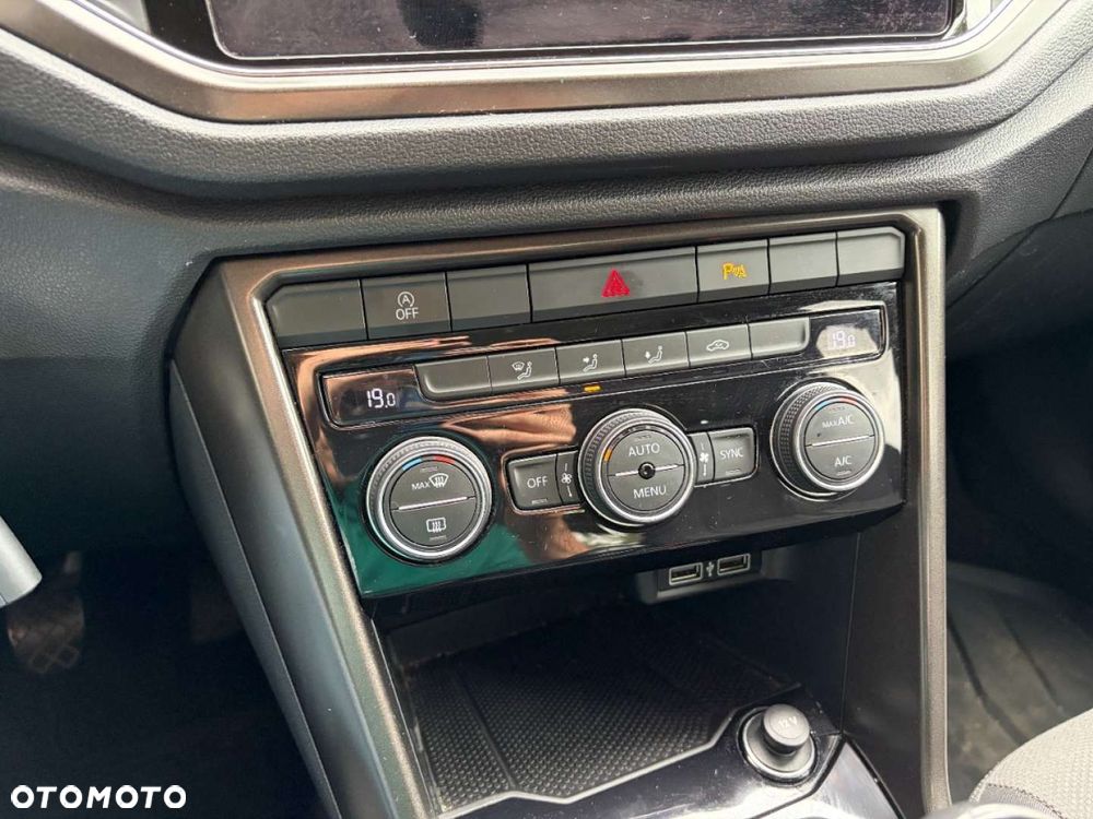 Volkswagen T-Roc 1.5 TSI Style - 26