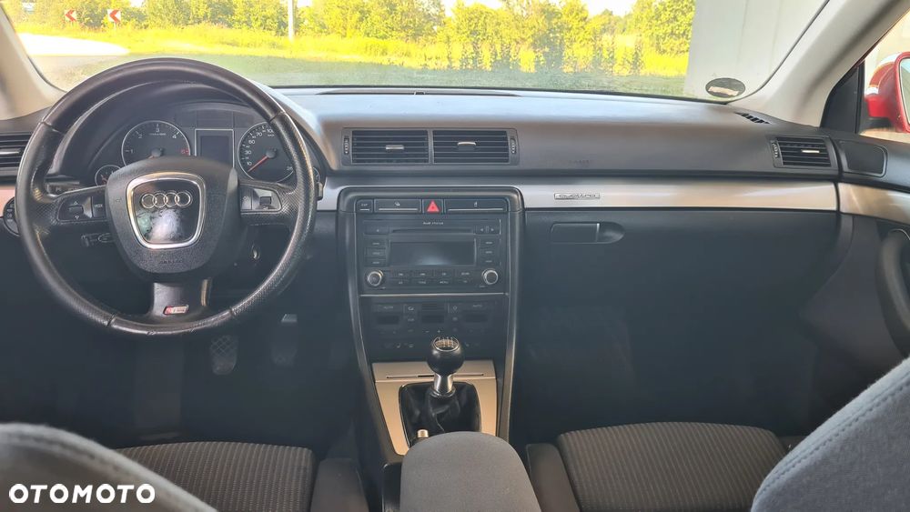 Audi A4 Avant 2.0 TDI DPF quattro - 14