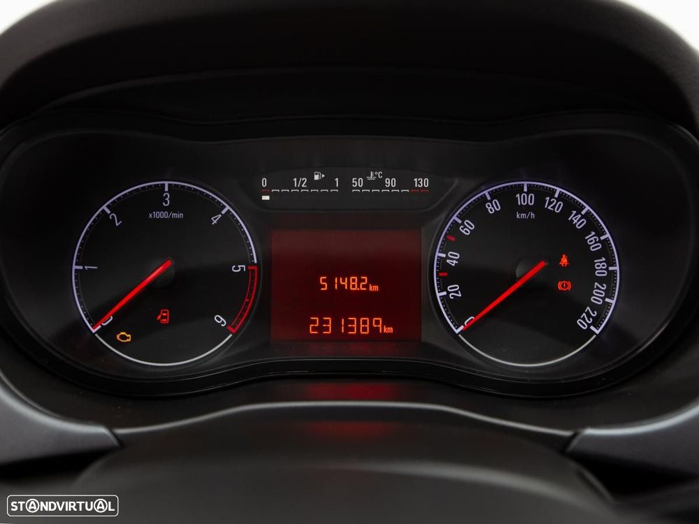 Opel Corsa Van Outro - 16