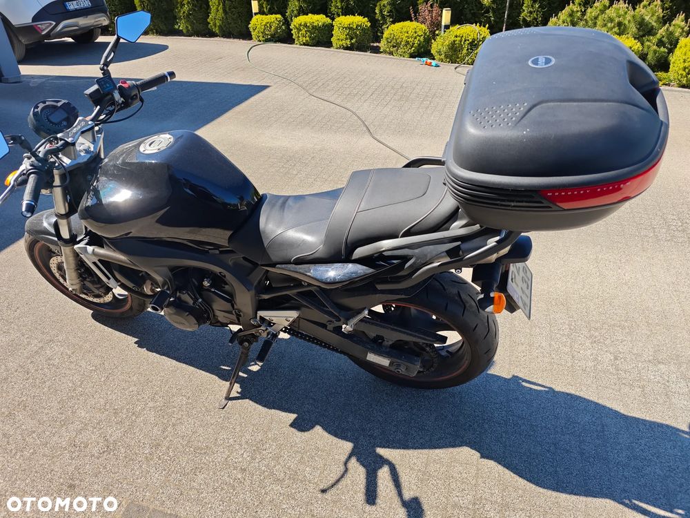 Yamaha FZ6 - 3
