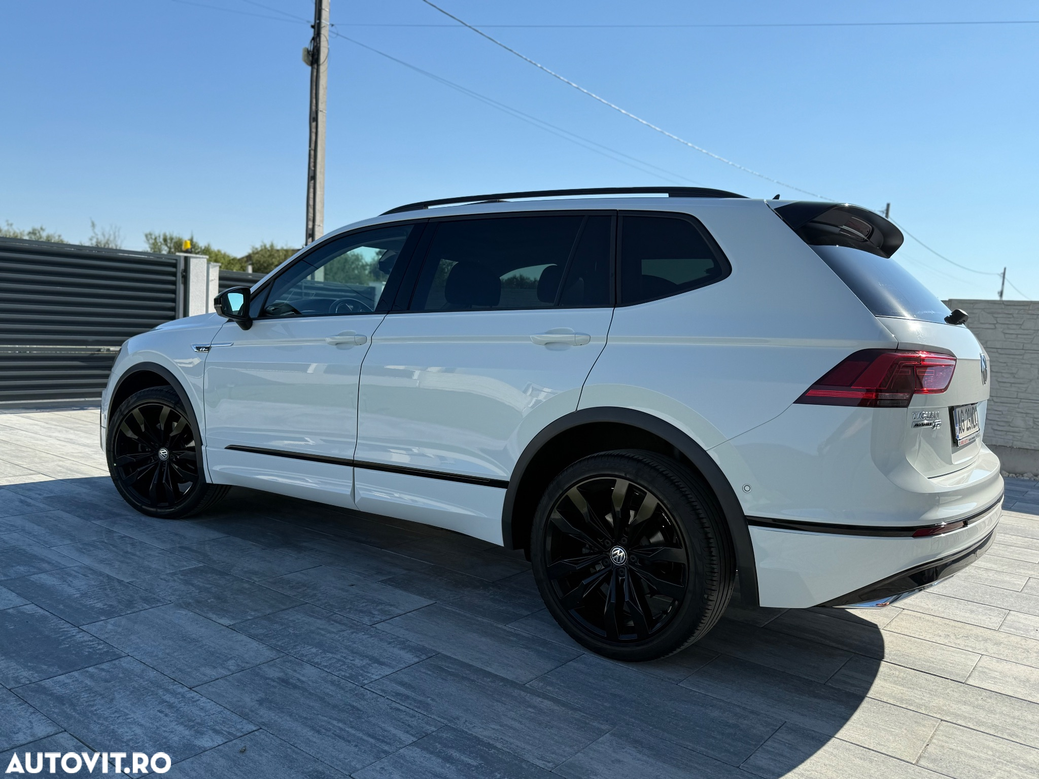 Volkswagen Tiguan Allspace 2.0 TDI 4Mot DSG R-Line - 19