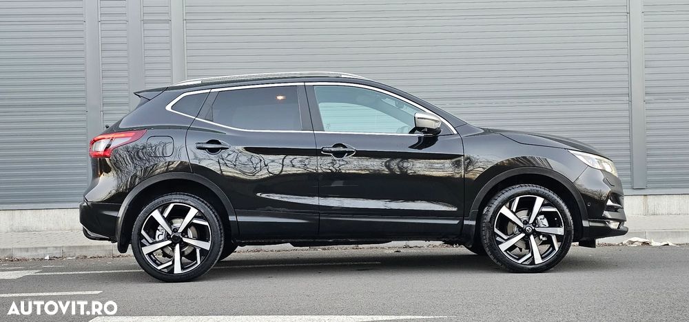 Nissan Qashqai 1.6 DCI Xtronic TEKNA+ - 17