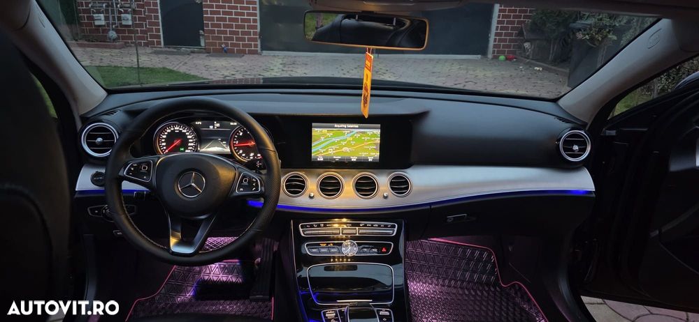 Mercedes-Benz E 220 d 9G-TRONIC AMG Line - 29