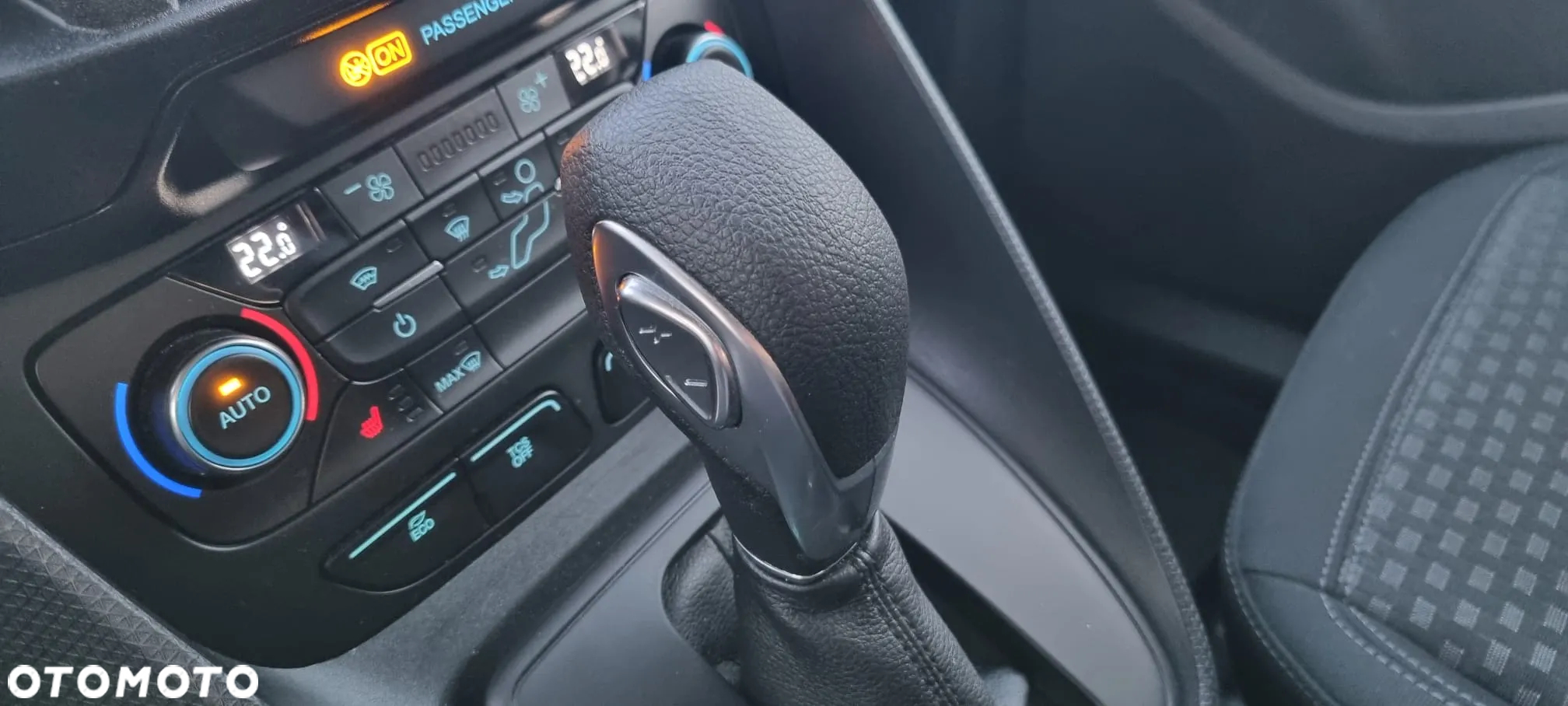 Ford Transit Connect 240 L2 Autm Trend - 21