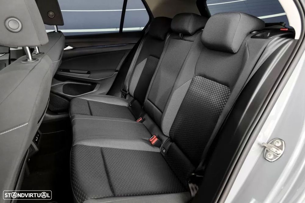 Volkswagen Golf 2.0 TDI Style DSG — fotografia 26