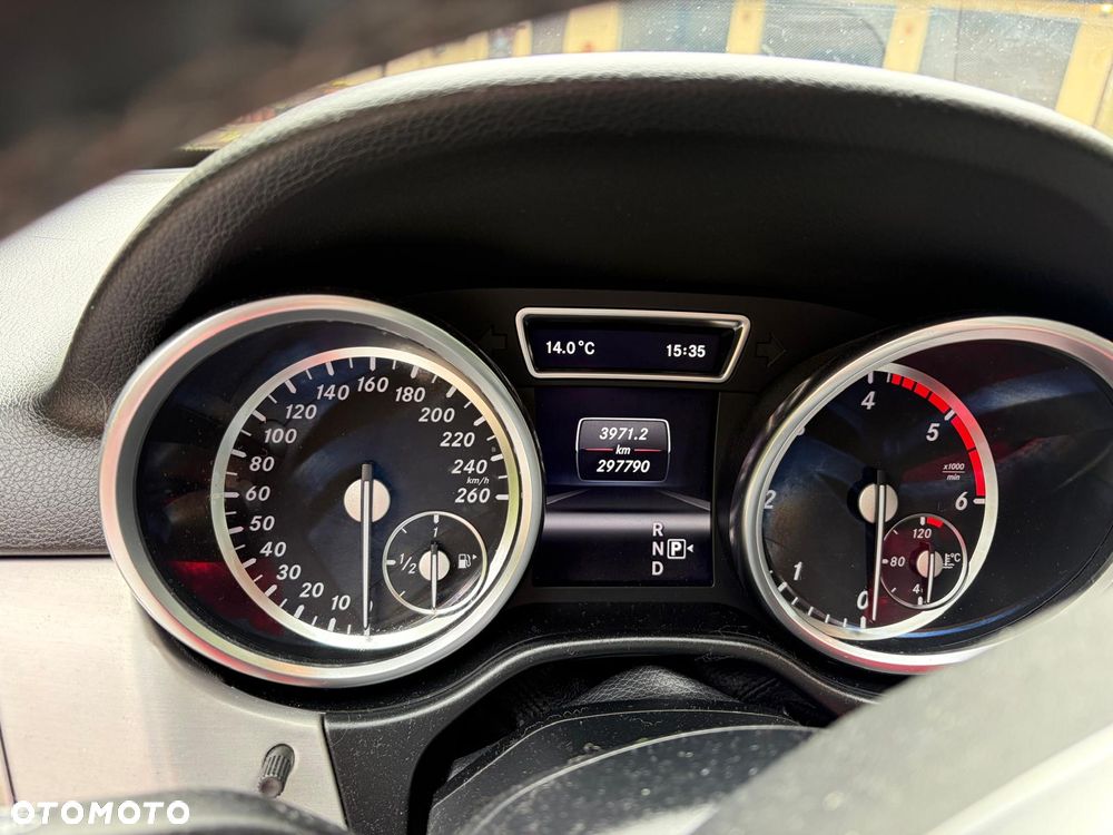 Mercedes-Benz ML 350 BlueTEC 4-Matic - 8