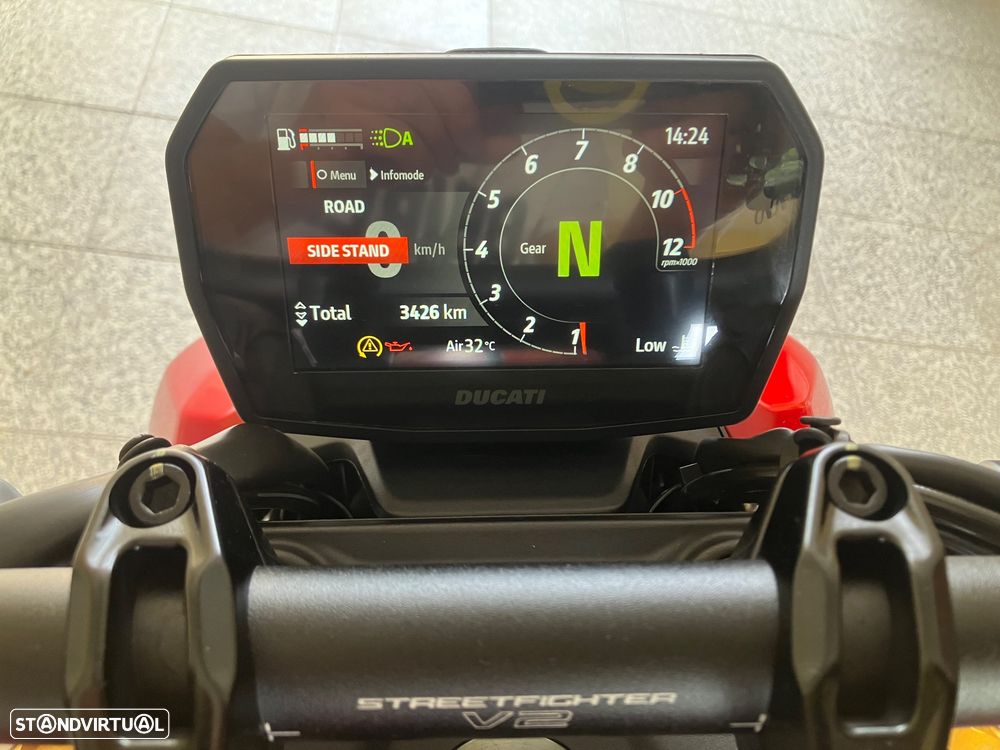 Ducati Streetfighter V2S - 13