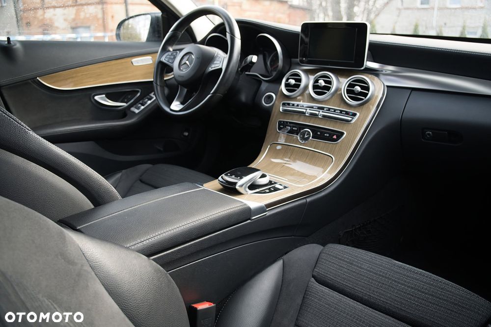 Mercedes-Benz Klasa C 180 7G-TRONIC Exclusive - 7