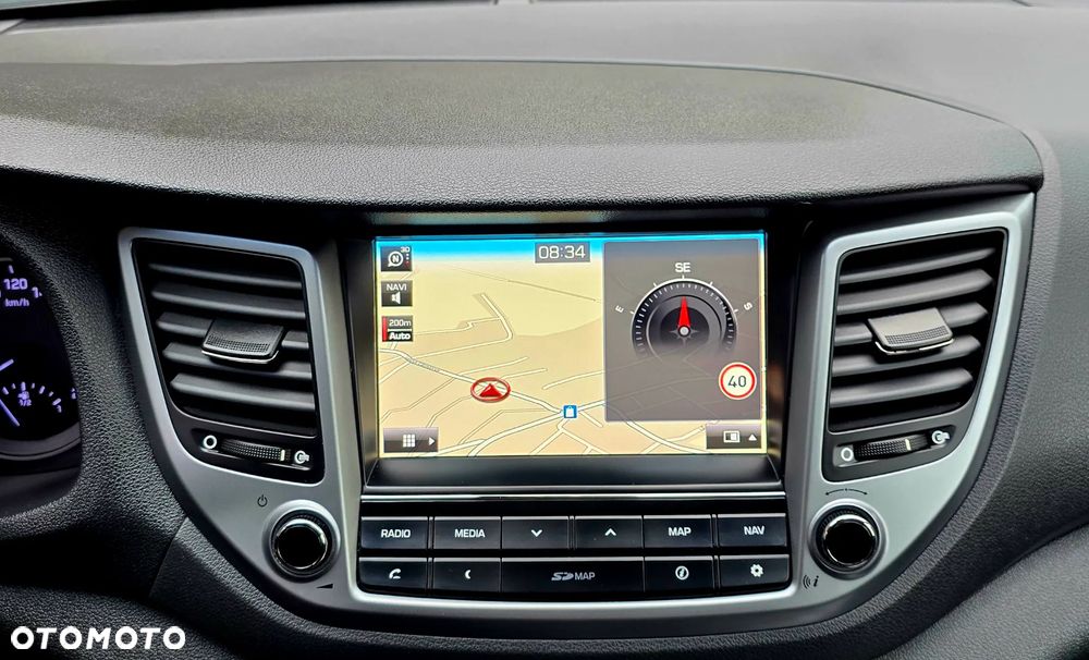 Hyundai Tucson 1.6 GDI BlueDrive Comfort 2WD - 16
