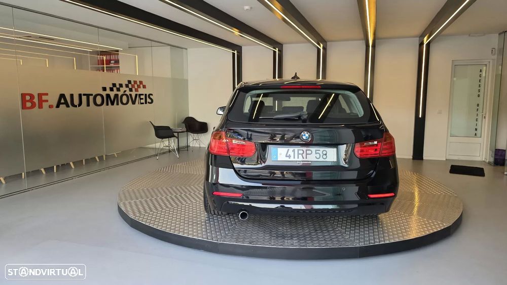 BMW 318 d Touring Aut. Sport Line - 16
